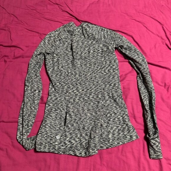 Lululemon Rulu Run Shirt size 6 - Picture 2 of 3